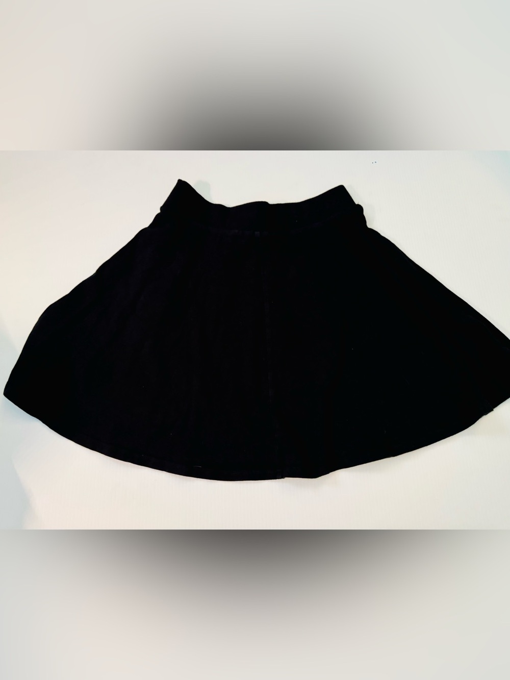 Forever 21 Black Skater Skirt Women’s size Medium Flare elastic waist pull up